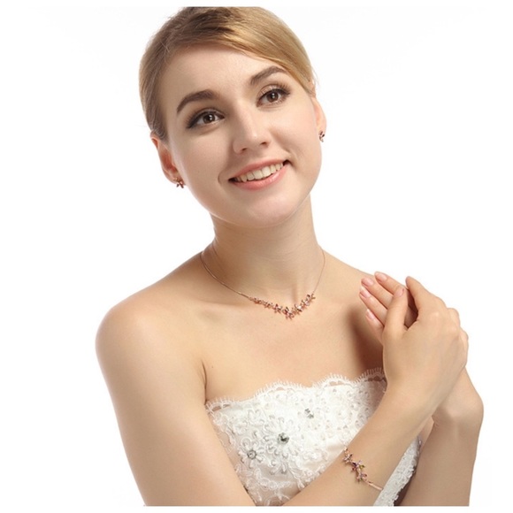 Swarovski Crystals Gaby Colorful Necklace - Picture 6 of 6